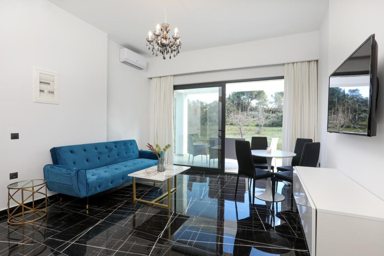 Rans Luxury Villas & Suites In Corfu With Swimming Pool Gouvia Exterior photo