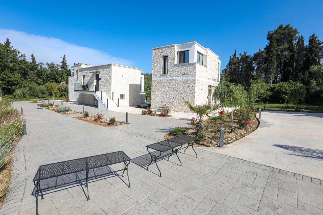 Rans Luxury Villas & Suites In Corfu With Swimming Pool Gouvia Exterior photo